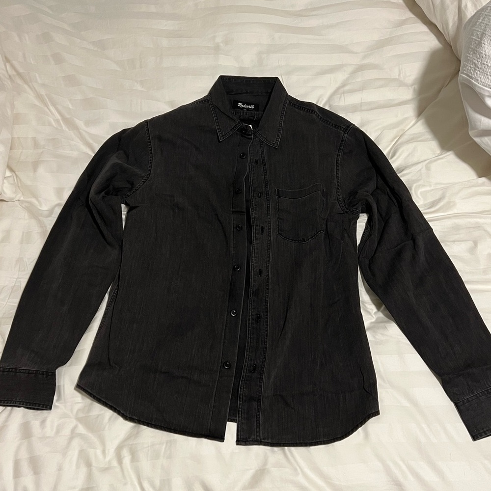Madewell Men’s Black shirt